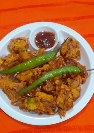 A picture of Kanda Pakoda.