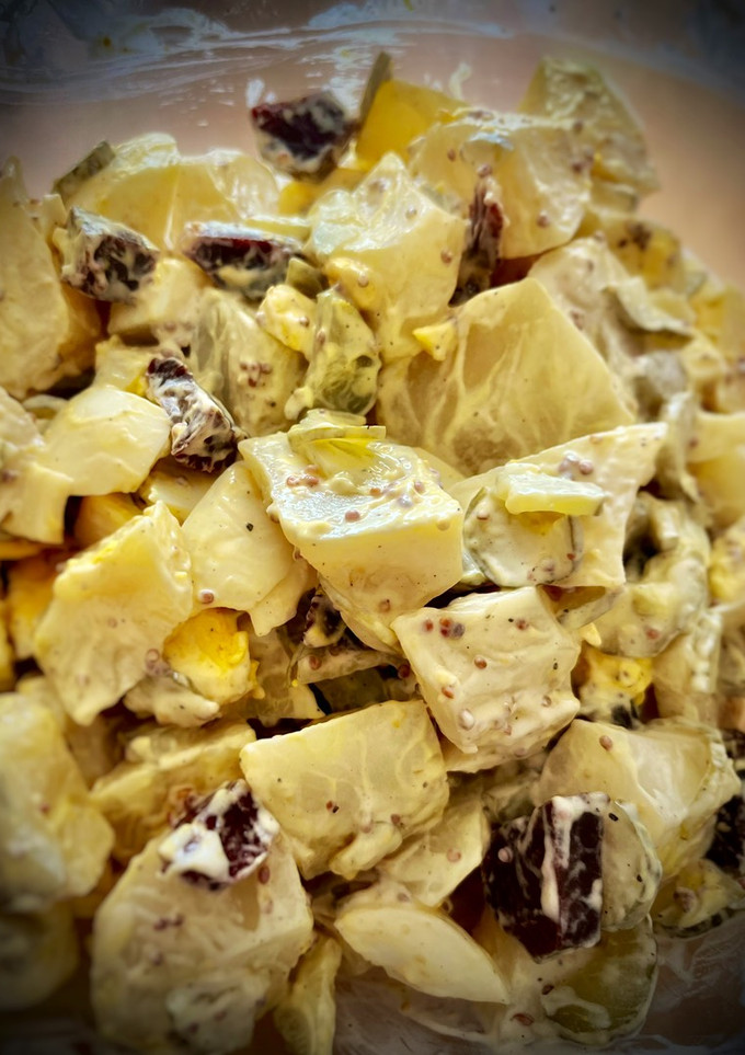 Una foto de Ensaladilla de patata con huevo y mostaza