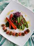 Ensalada tibia de tirabeques con chorizo y romescu