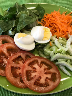 Una foto de Ensalada-almuerzo ideal dieta bajas calorías