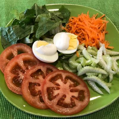 Ensalada-almuerzo ideal dieta bajas calorías Receta de Patricia Quiroga  Newbery- Cookpad