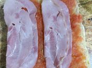 Una foto de molletes de jamon