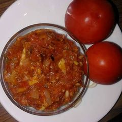 A picture of Pasta/pizza sauce.
