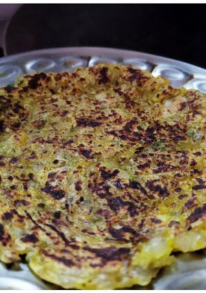 A picture of Sabudana Thalipeeth.