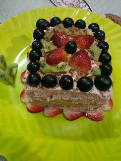A picture of Bread fruit cake.