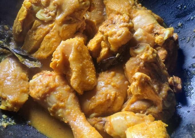 Resep Ayam Ungkep Bumbu Kuning Sakiceup Oleh Dewi Alisyahbana Cookpad