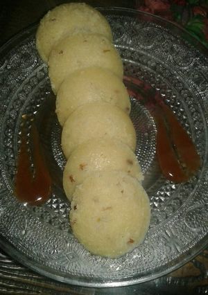 A picture of Jaggery rice idlis.