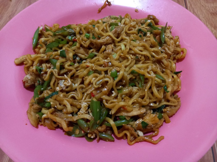 Bagaimana Menyiapkan Mie goreng Ayam Buncis Anti Gagal