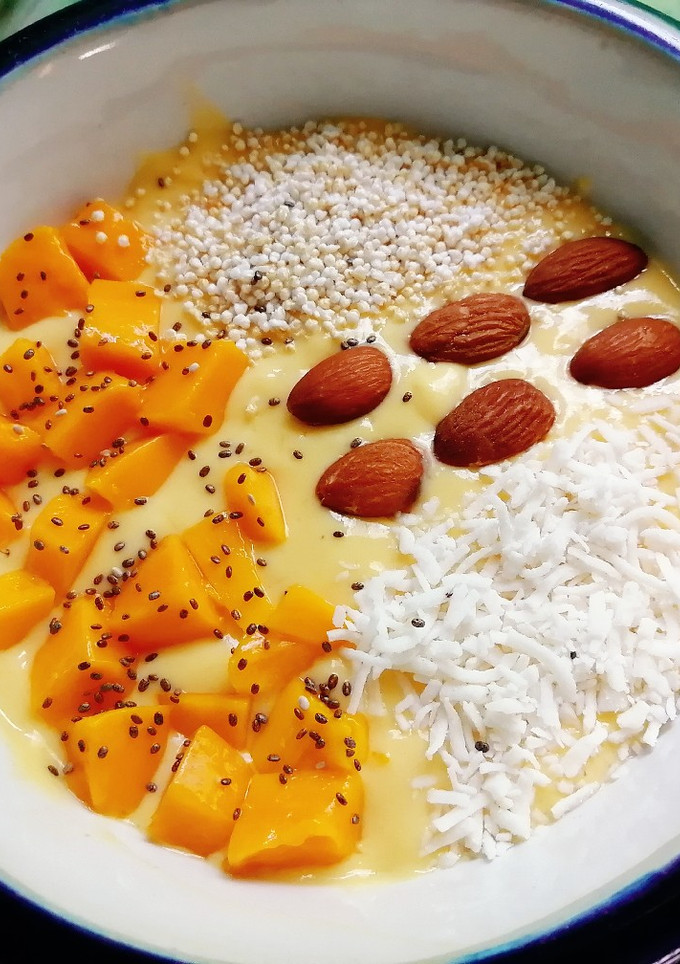 Una foto de Yogurt de mango y plátano