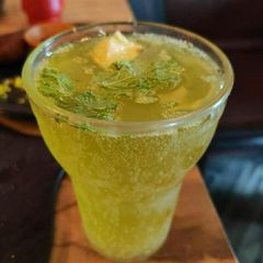 A picture of Virgin Mojito.