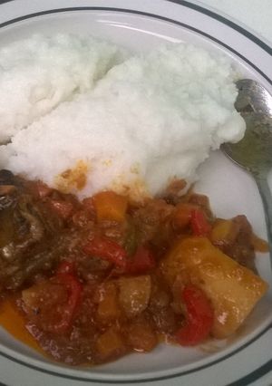 A picture of Glenrick tin fish with vegetables.