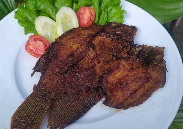 Ikan Gurame Bakar