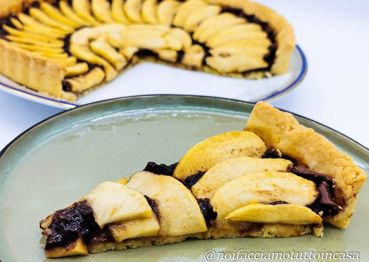 Easiest Way to Prepare Perfect Crostata Gluten Free con Cioccolato Fondente e Mele