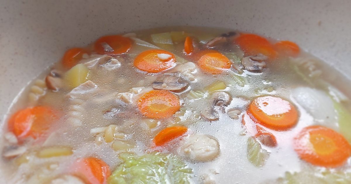 Sop Ayam Jamur Macaroni