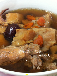 ★蓮藕拘子排骨燉湯★ 的食譜成品照片