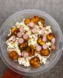 Cena de sábado sabroso: crispetas 🍿 con plátano salteado con canela y salchicha de pavo