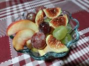Une photo de salade de fruit