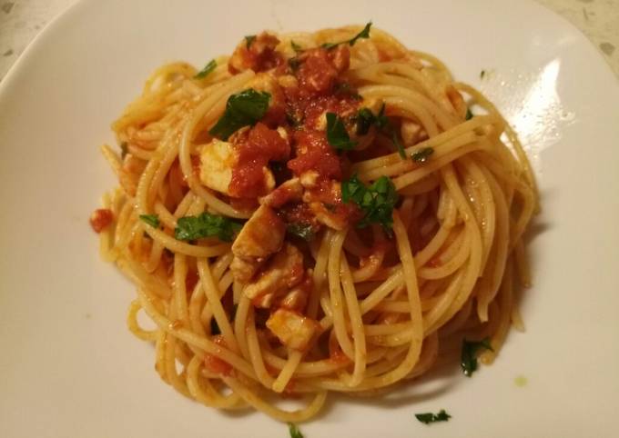 Spaghetti with sword fish ragu