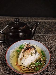 Hình của món T4: Cơm chan trà- Ochazuke.