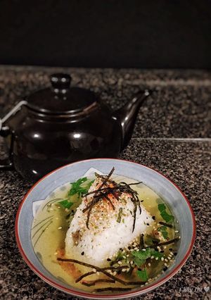 Hình của món T4: Cơm chan trà- Ochazuke.