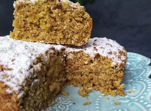 Una foto de Torta de banana 🍌 y coco 🥥 con harina integral y avena