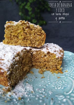 Una foto de Torta de banana 🍌 y coco 🥥 con harina integral y avena