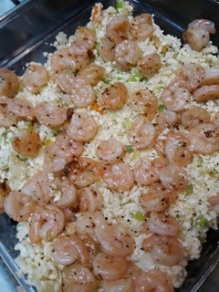 Una foto de Arroz de Coliflor con Camarones