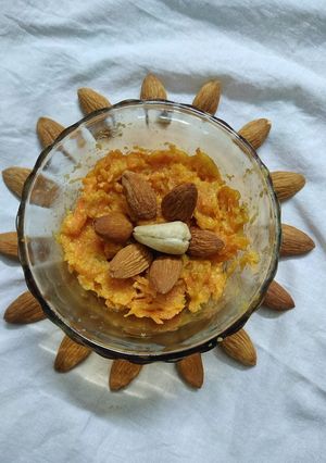 গাজরের হালুয়া (gajarer halwa recipe in Bengali) রেসিপির প্রধান ছবি