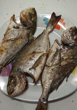 Φωτογραφία της συνταγής Νόστιμα ψάρια στον φούρνο σαν σε σχάρα!!🐟
