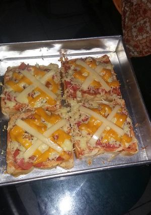Foto resep PIZZA roti tawar🍕🍕