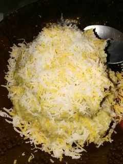 Una foto de Puré de plátano y queso tipo pizza