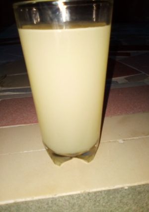 A picture of Pineapple and coconut juice.