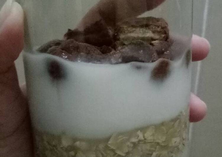 Overnight Oatmeal in Jar