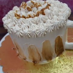 A picture of Coffee cup cake.