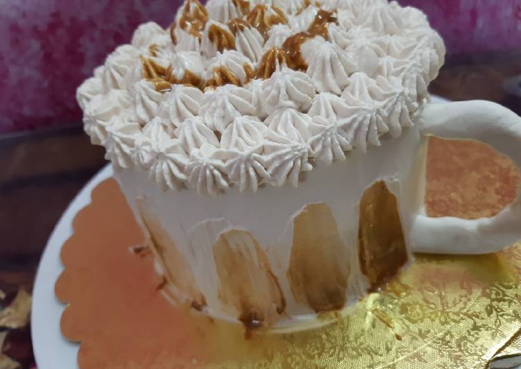 Coffee cup cake