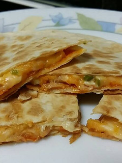 Una foto de Quesadillas con atún 🐟