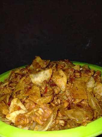 Cara Gampang Membuat Resep Kering kentang tempe pedas manis yang Uenak Anti Ribet, Bikin Ngiler
