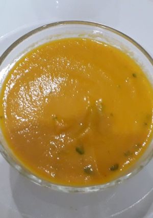 Une photo de Velouté carottes/lait de coco 🥕🥥