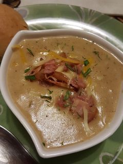 Una foto de Crema de patata con cebolla y bacon