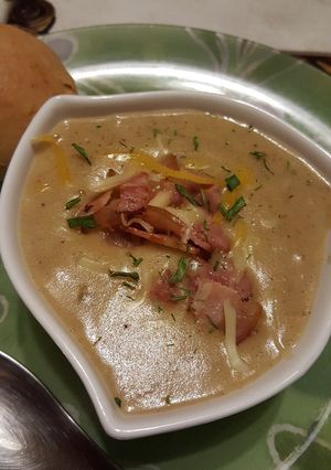 Foto principal de Crema de patata con cebolla y bacon