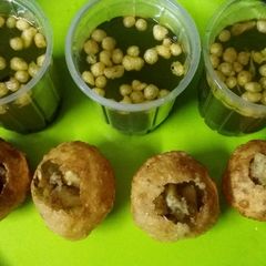 A picture of Pani Puri.