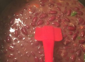 Una foto de Frijoles con chorizo