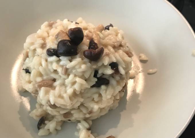 Guida passo passo a Fai Preferito Risotto ai funghi chiodini e taleggio