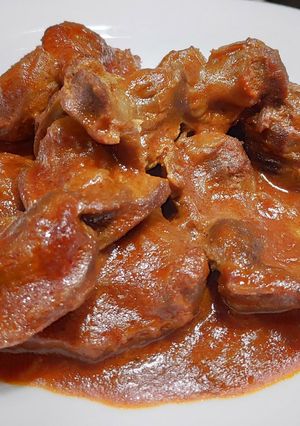 Una foto de Pedre de Pollo en Salsa