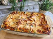 Une photo de lasagne saumon