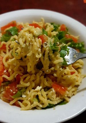 Indomie da tumatur ainihin hoton girkin