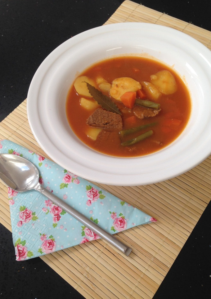 Una foto de Estofado de ternera básico 🥣🥄