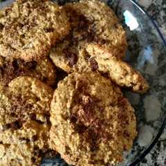 Una foto de Galletitas de avena y chocó!