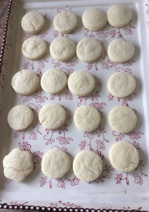A picture of Sugar Cookies.