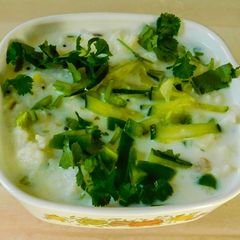 A picture of Dhadhiyodhanam (curd rice).